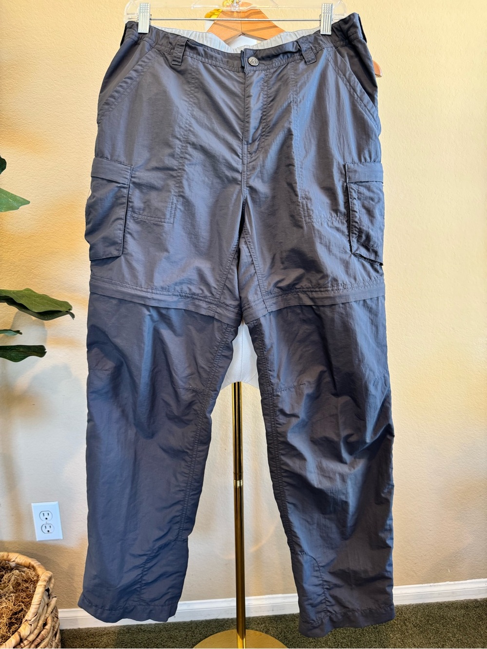 REI Sahara Convertible Cargo Hiking Pants Women 10 Gray Zip Off Shorts Side Zip